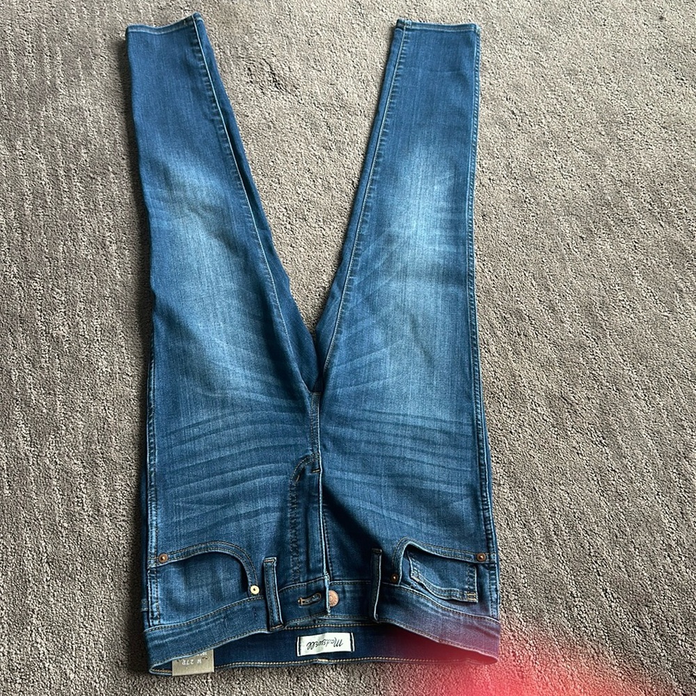 Madewell medium-dark wash skinny jeans 27P
